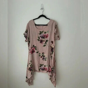 Made in  Italy linen floral tunic top open side